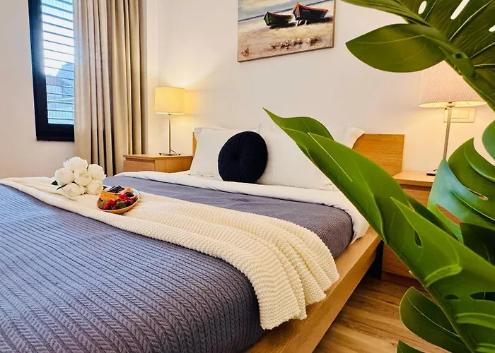 Charming 1br Retreat In شقة *