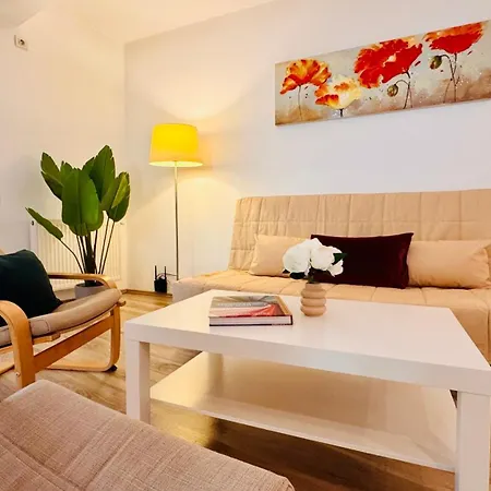 Charming 1br Retreat In *