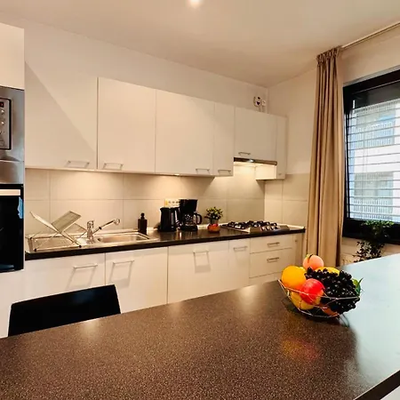 Charming 1br Retreat In Bucareste