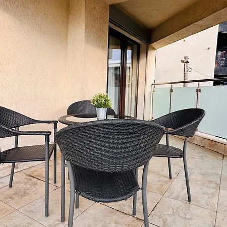 Charming 1br Retreat In * Bucareste