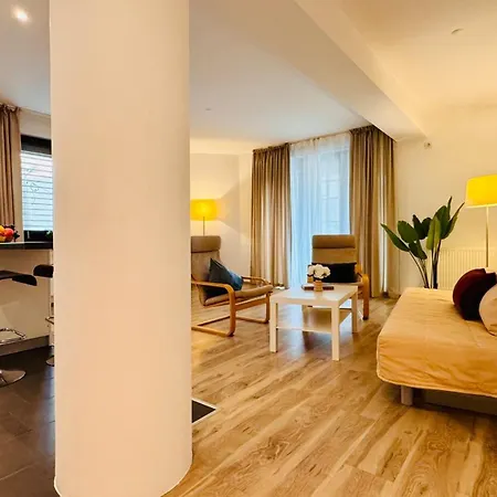 Charming 1br Retreat In