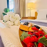Charming 1br Retreat In