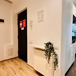 Charming 1br Retreat In Bukarest