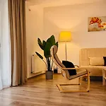 Charming 1br Retreat In Bukarest